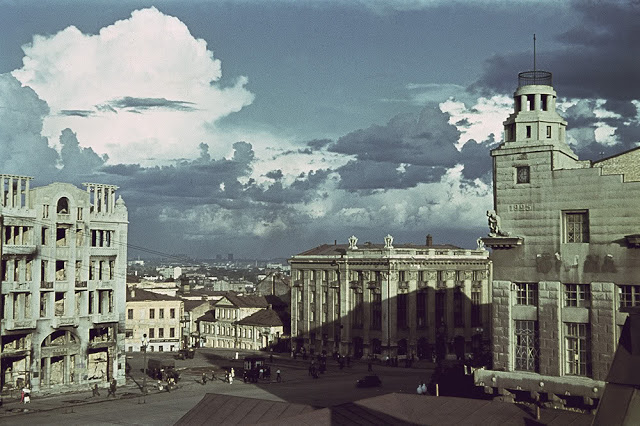 Street view, Kharkov, Ukraine, Oct-Nov 1941