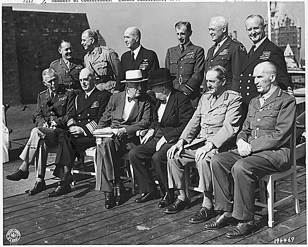 Octagon Conferece, Sep 1944; sitting: Marshall, Leahy, Roosevelt, Churchill, Brooke, Dill; standing: Hollis, Ismay, King, Portal, Arnold, Cunningham