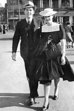 Leonard Siffleet and his fiancee Clarice Lane at Circular Quay, Sydney, Australia, 1941