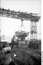 Repairing a Tiger I heavy tank, Russia, Jan-Feb 1944, photo 07 of 16