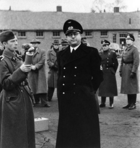 Hendrik Elias, 20 Dec 1942