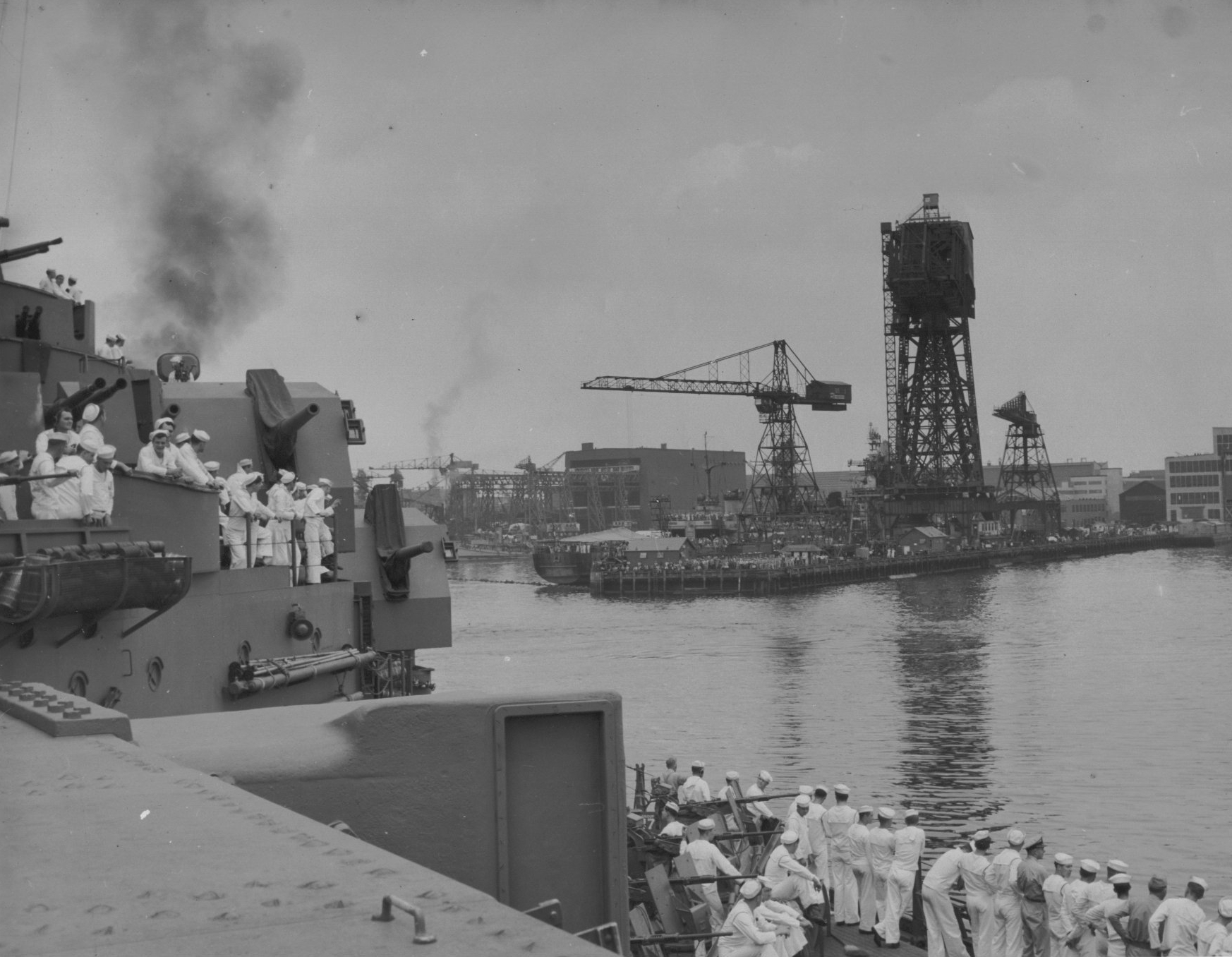 Commissioning ceremony of USS New Jersey, Philadelphia Navy Yard, Pennsylvania, United States, 23 May 1943, photo 01 of 25