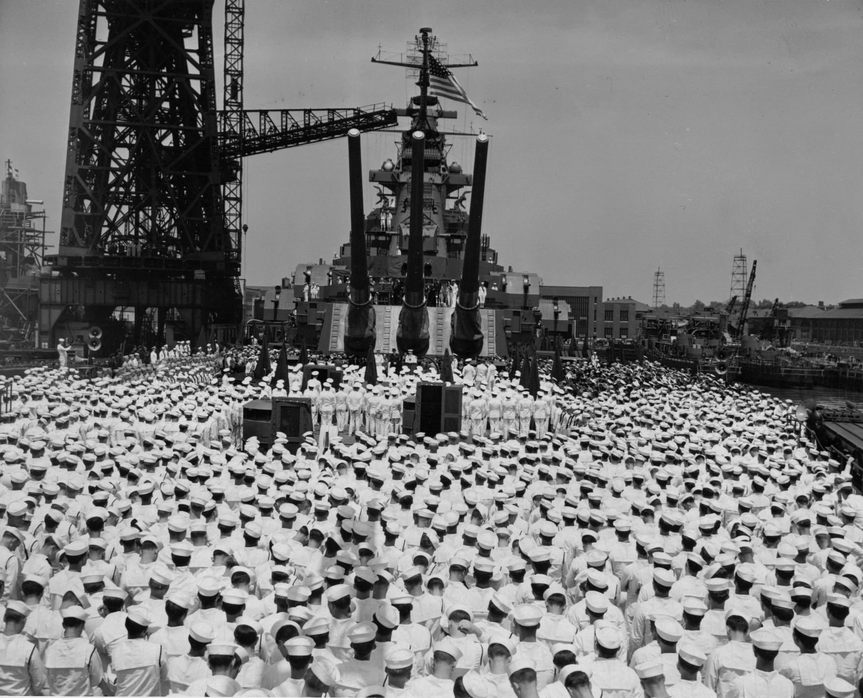 Commissioning ceremony of USS New Jersey, Philadelphia Navy Yard, Pennsylvania, United States, 23 May 1943, photo 03 of 25