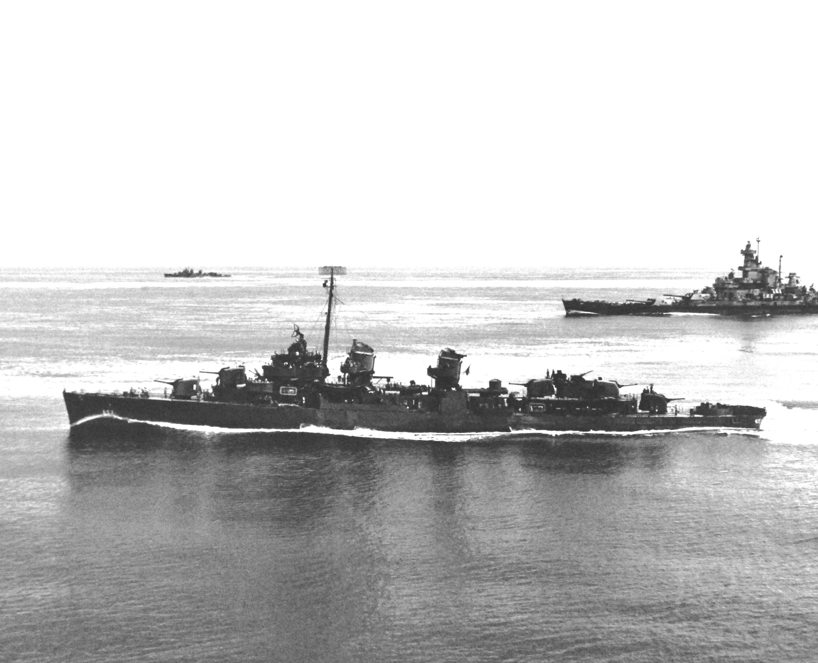 Destroyer USS Knapp with battleship USS Alabama of Task Group 58.3 steaming from New Guinea toward Truk, 28 Apr 1944.