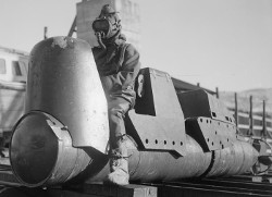 Chariot manned torpedo file photo [28978]
