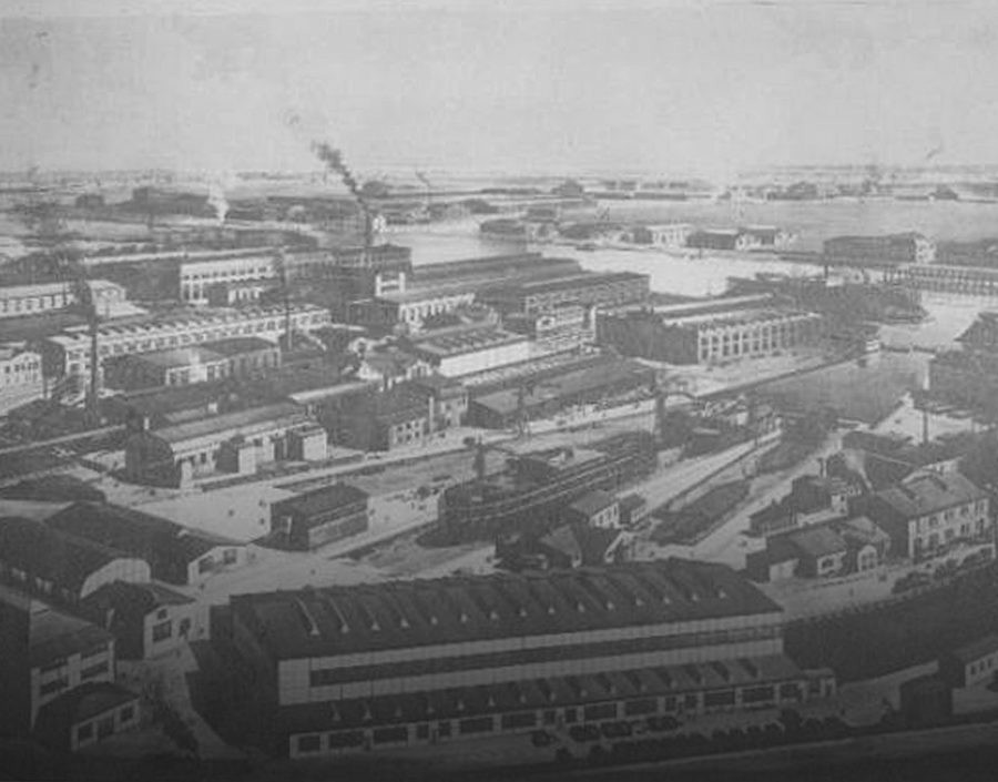 Danziger Werft facilities, date unknown; main shipbuilding hall in foreground and additional slips just beyond