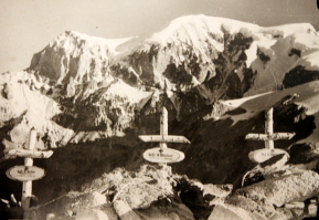 Graves of fallen German mountain troops, date and location unknown