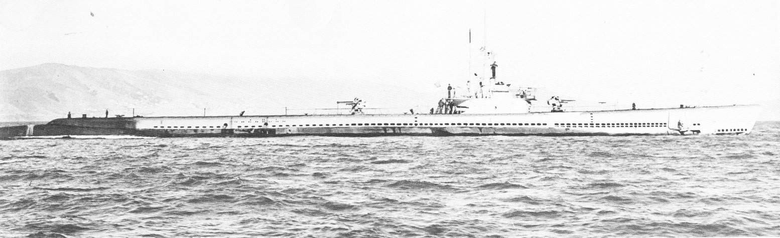 USS Archerfish departing Hunter's Point Naval Drydocks, San Francisco, California, United States 5 Jun 1945
