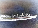 Gleaves-class destroyer USS Turner steaming in the Atlantic, 6 Sep 1943. Note torpedo tubes between the stacks and three sets of Mousetrap anti-submarine rocket rails on the foredeck.