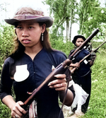 Female volunteer fighters of Poeple