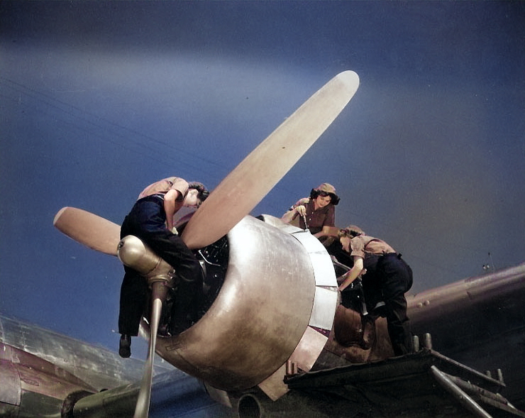 WAVES aircraft mechanics working on the port outboard Pratt & Whitney R-2000 engine of a R5D Skymaster aircraft, Naval Air Station, Oakland, California, United States, mid-1945 [Colorized by WW2DB]