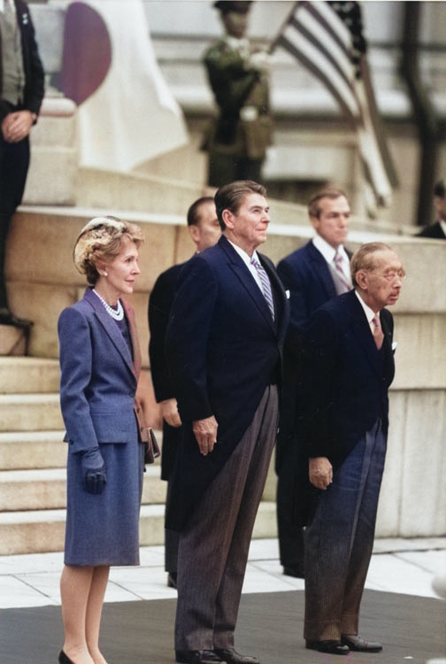 US First Lady Nancy Reagan, US President Ronald Reagan, and Emperor Showa of Japan in Tokyo, Japan, 9 Nov 1983 [Colorized by WW2DB]
