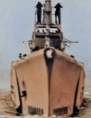 Bow view of US submarine Grunion, mid-1942 [Colorized by WW2DB]