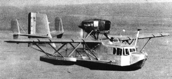 French 130 M flying boat in flight, circa 1940s
