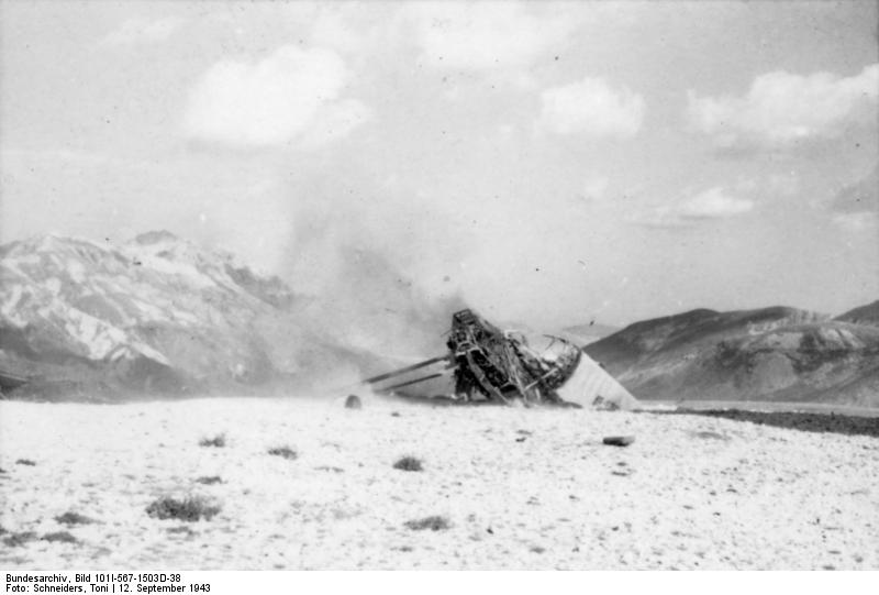 Destroyed frame of a DFS 230 C-1 glider after use, Gran Sasso, Italy, 12 Sep 1943