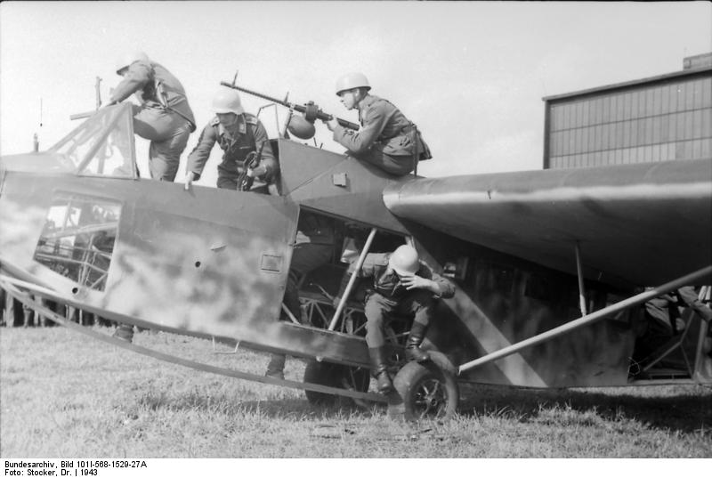 German glider troopers in exercise in a DFS 230 glider, Italy, 1943, photo 2 of 2