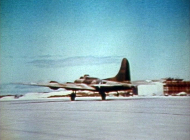 B-17E bomber taking off from Eastern Island, Midway Atoll, May-Jun 1942