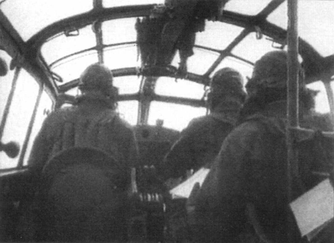 View of the pilot cabin of G4M aircraft, 1942