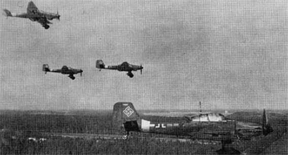 Ju 87D-5 Stuka dive bombers of German Schlachtgeschwader 3 in flight over southern Finland, Jun 1944