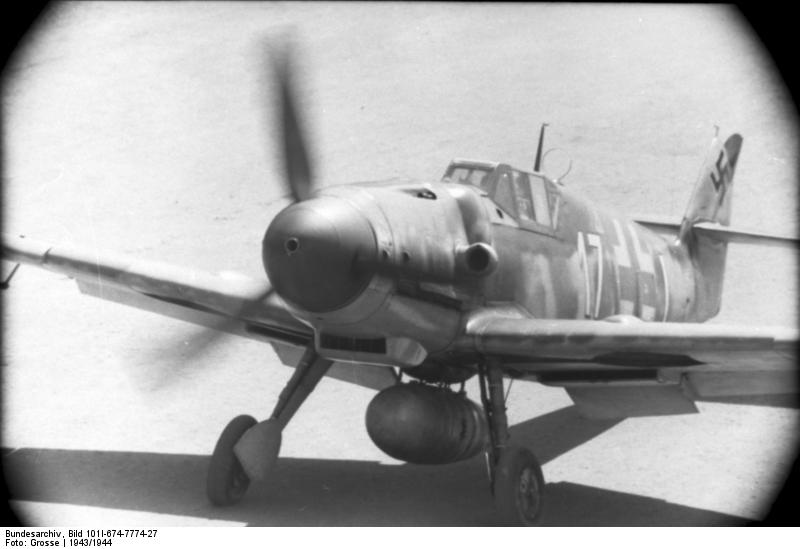 German Bf 109G fighter, 1943-1944, photo 2 of 2