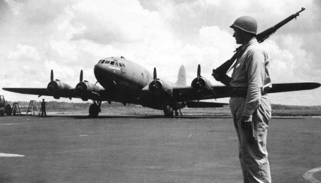 Converted TWA Stratoliner 'Cherokee' (USAAF #42-88623) began wartime Transatlantic duty, 1942; note similarity with B-17 bomber in the wings and engine cowlings