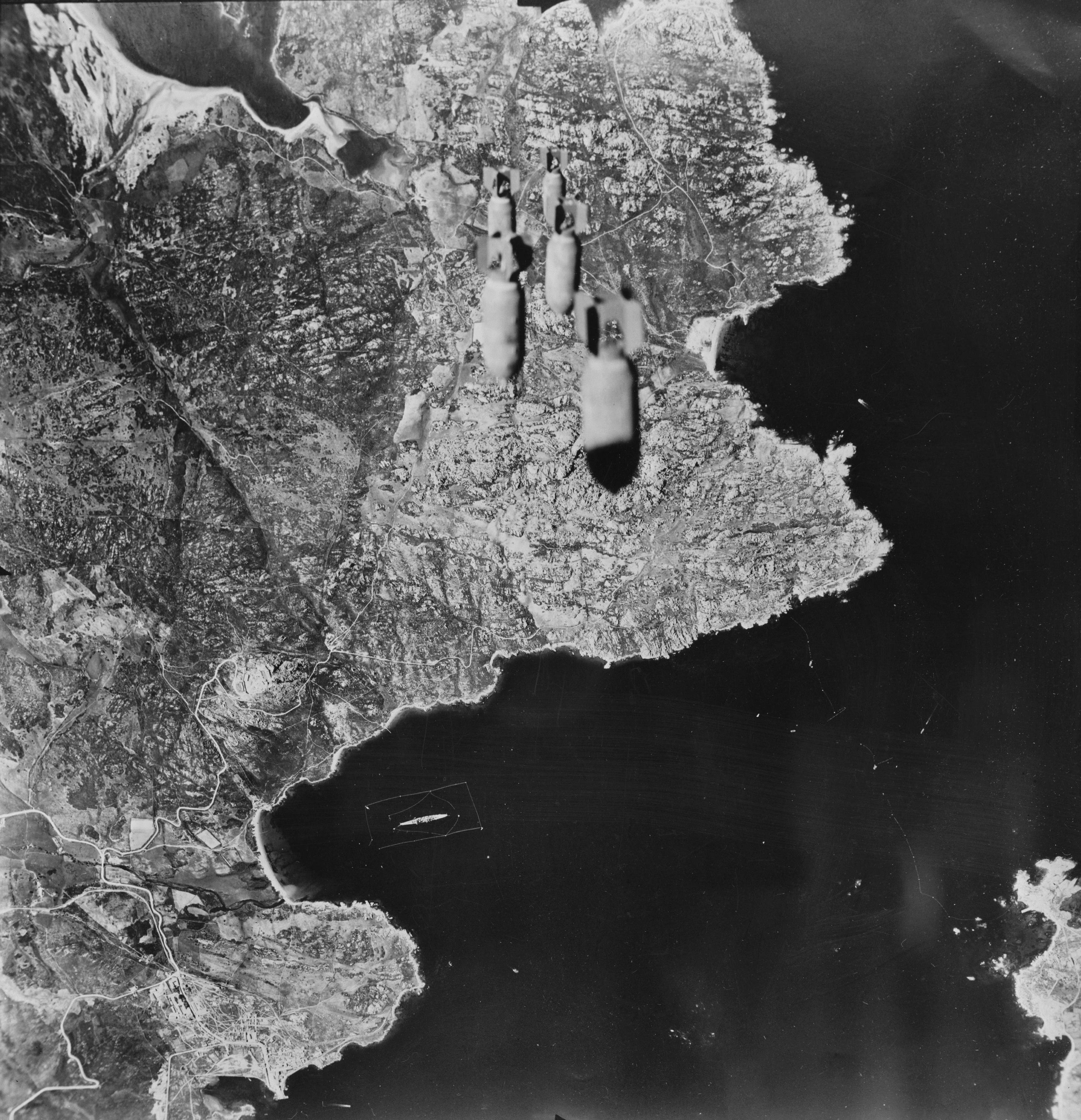 American bombs falling on the Italian cruiser Trieste, near Altura, Sardinia, Italy, 10 Apr 1943