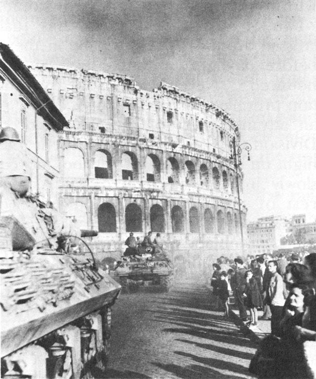 American tank destroyers at the Colosseum, Rome, Italy, Jun 1944