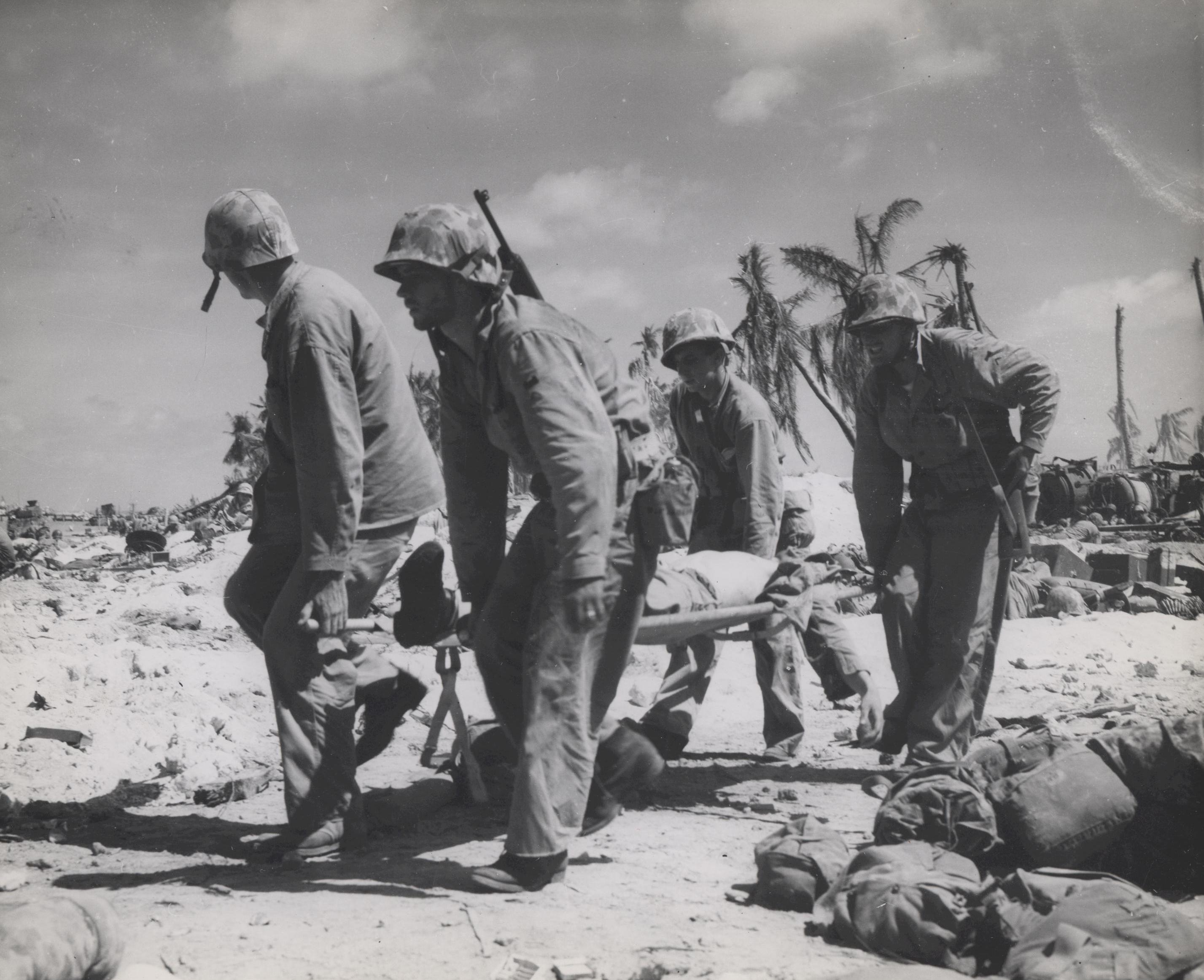 Wounded US Marine being evacuated from Tarawa, Gilbert Islands, Nov 1943