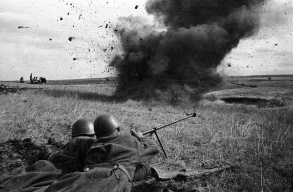Soviet PTRD-41 anti-tank gun and crew near Kursk, Russia, 20 Jul 1943