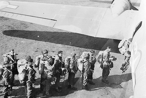 British troops of the 1st Airborne Division boarding their aircraft for Operation Market Garden, 17 Sep 1944