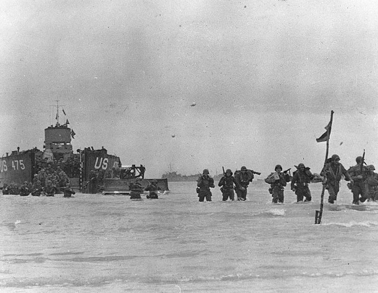 Americans land on Utah Beach from LCT-475, Normandy, 7 Jun 1944