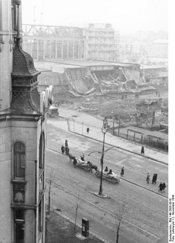 View from Hotel Polonia in central Warsaw at the corner of Jerusalem Avenues and Poznańska Street, Poland, 2 Nov 1939