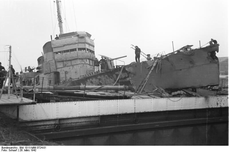 HMS Cambeltown wedged in the dock gates of Saint-Nazaire, France, 28 Mar 1942, photo 08 of 10