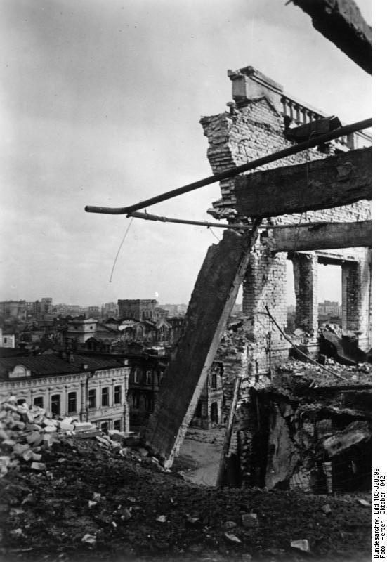 Damaged buildings in Stalingrad, Russia, Oct 1942