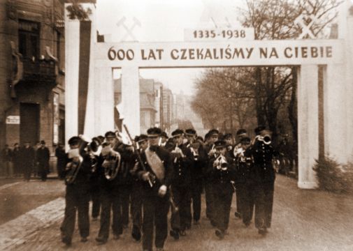 Ethnic Polish band in the city of Karviná welcoming the annexation of the region of Zaolzie by Poland, Oct 1938