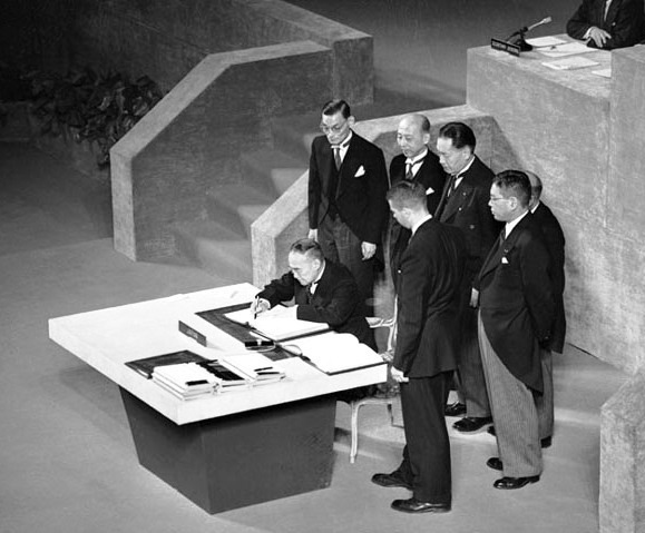 Prime Minister Shigeru Yoshida signing the Treaty of San Francisco, California, United States, 8 Sep 1951, photo 1 of 2