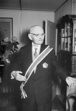 Alexander von Falkenhausen having just received a Chinese award, Germany, 28 Nov 1958