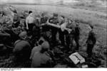 German soldiers receiving instructions on the Panzerschreck weapon, southern Soviet Union, 1944, photo 1 of 2