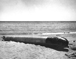 Japanese Type 93 torpedo that beached itself at Point Cruz, Guadalcanal, Solomon Islands, 1943. After analysis, this torpedo was put display at the Washington Navy Yard, Washington DC, United States. Photo 1 of 2.