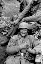 German paratroopers at rest in Italy, 1943-1944