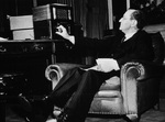 Lord Lothian listening to short wave radio, Sep 1939