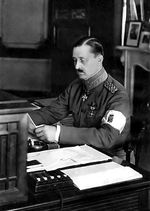 Carl Mannerheim at a desk, 1919