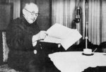 Manchukuo Prime Minister Zhang Jinghui making a radio address, date unknown