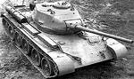 T-44-85 prototype medium tank in field trials, Russia, 1944; note the lack of the splashboard