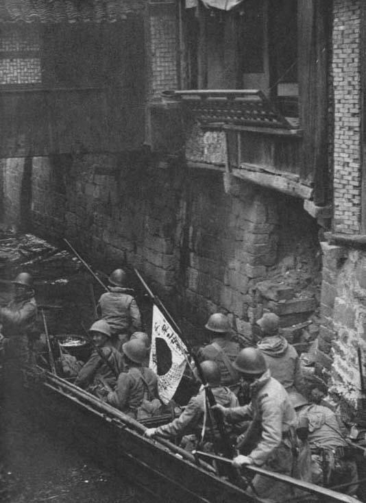 Troops of Japanese 10th Army in a canal in a Hangzhou, Zhejiang, China, Nov 1937