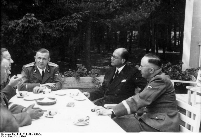 Subhash Chandra Bose and Heinrich Himmler, Germany, summer 1942, photo 3 of 5