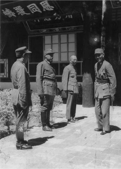 Ma Buqing and Ma Bufang greeting Chiang Kaishek, Xining, Qinghai, China, Aug 1942