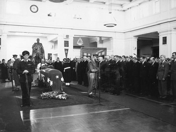 Former Prime Minister Ben Chifley's casket laying in state under military guard, Kings Hall, Provisional Parliament House, Canberra, Australia, 15 Jun 1951
