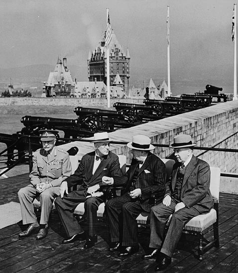 Governor General of Canada and Earl of Athlone Alexander Cambridge, US President Franklin Roosevelt, British Prime Minister Winston Churchill, and Canadian Prime Minister Mackenzie King at the Quebec Conference, Canada, 12 Sep 1944