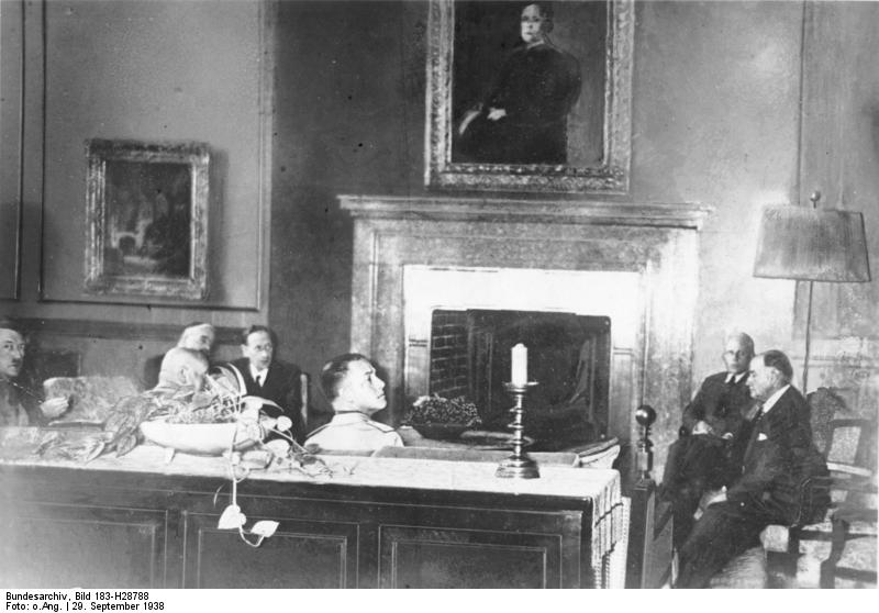 Chamberlain, Hitler, Mussolini, and Daladier negotiating at the Munich Conference, Germany, 29 Sep 1938, photo 2 of 2